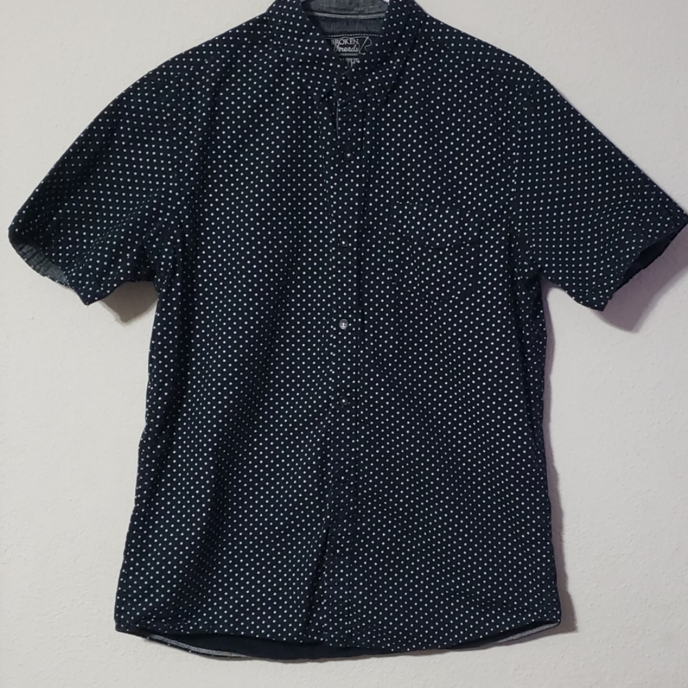 Broken Threads button down - Picture 2 of 4